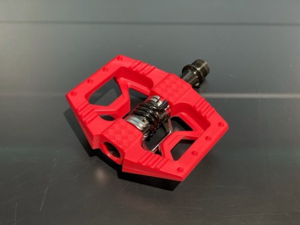 納車シーズン到来。CRANK BROTHERS(クランクブラザーズ)の片面フラット