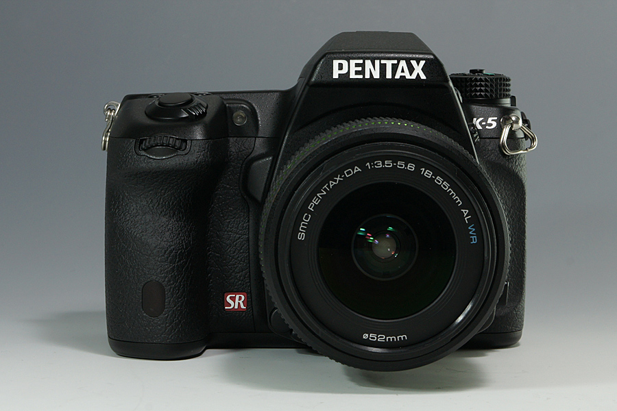 ペンタックス デジタル一眼レフカメラ「K-5」レビュー その1（外観