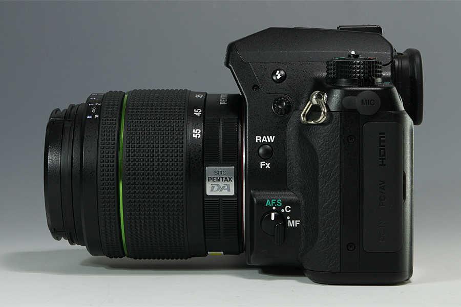 ペンタックス デジタル一眼レフカメラ「K-5」レビュー その1（外観