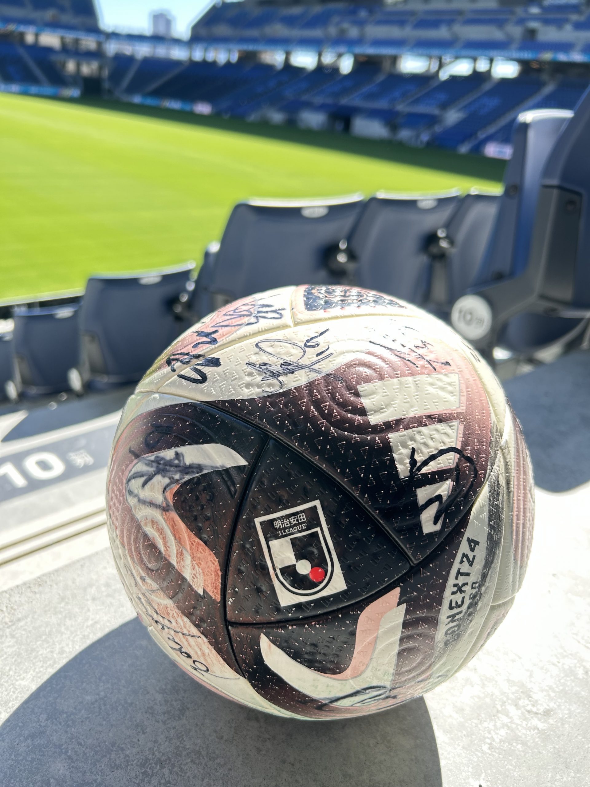 グッズ】V-VAREN NAGASAKI チャリティーオークション Supported by