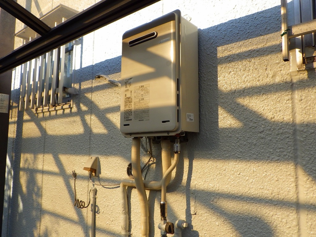 RUX-A1015W-E】（リンナイ）ガスふろ給湯器交換・取替工事例