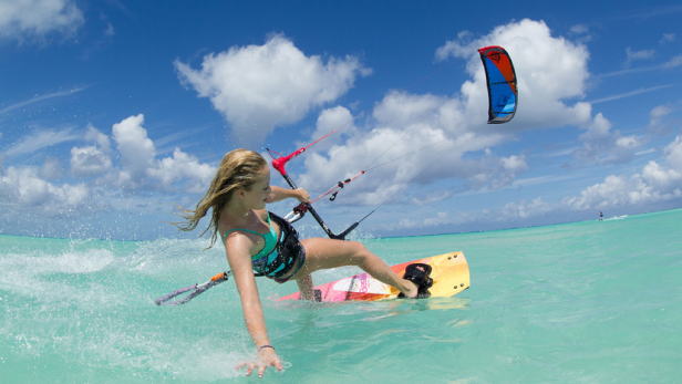 カイトサーフィン スクール 中部