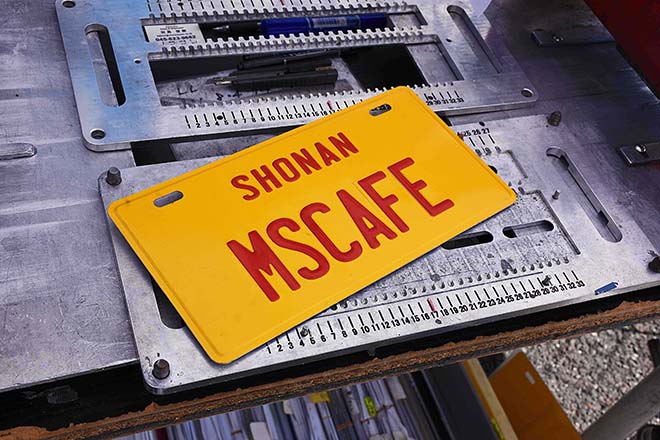 KPSのオリジナルプレートは、好きな文字を組合わせてプレートを作成