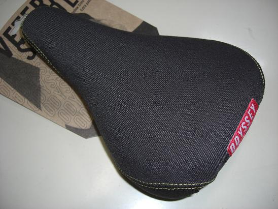 ODYSSEY 限定サドルです。 | Climb cycle sports