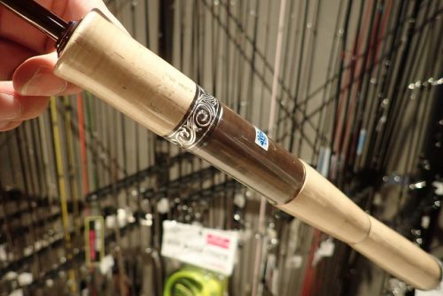 ホワイトウルフのリミテッドモデルを発掘？！ – maniac's BLOG