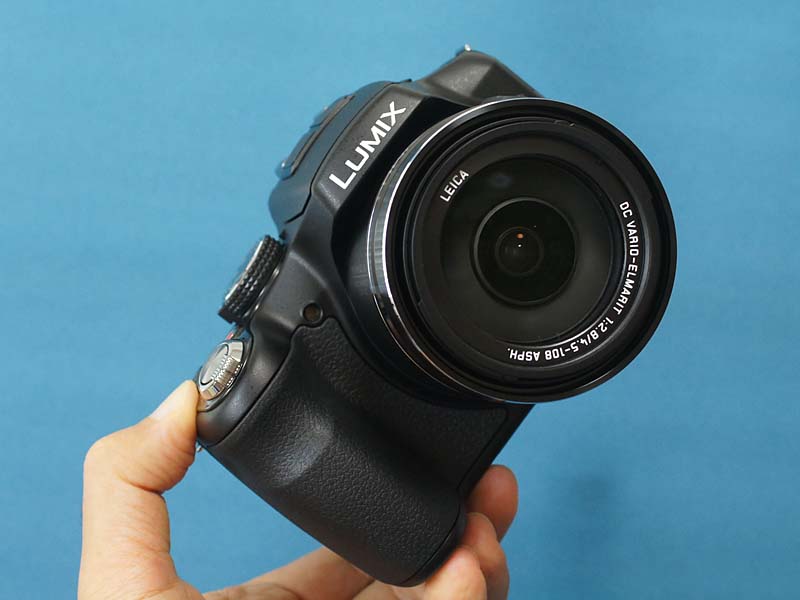 パナソニック Panasonic LUMIX DMC-FZ200の徹底レビュー 大口径ネオ