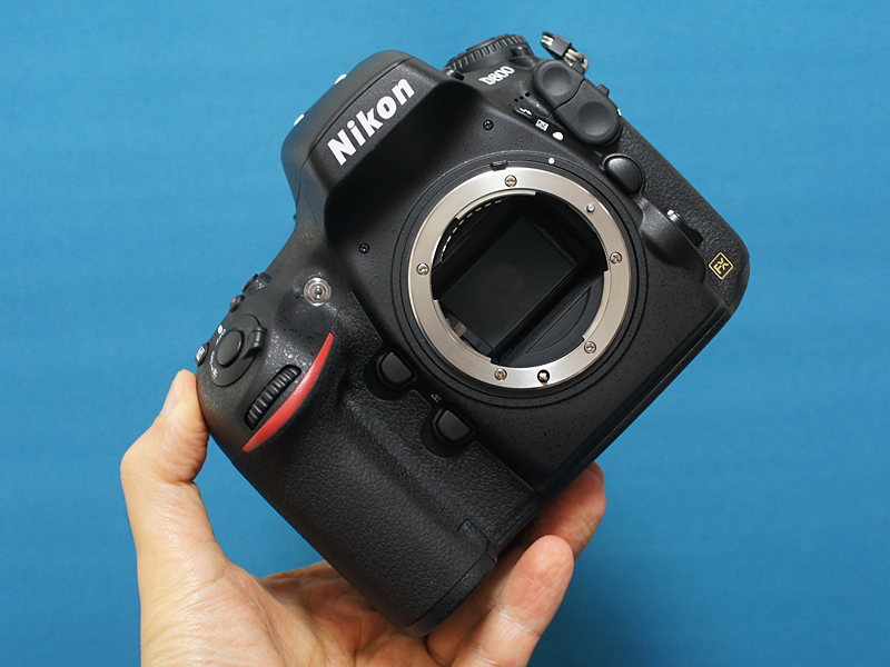 ニコン Nikon D800の外観をみる /monox デジカメ 比較 レビュー