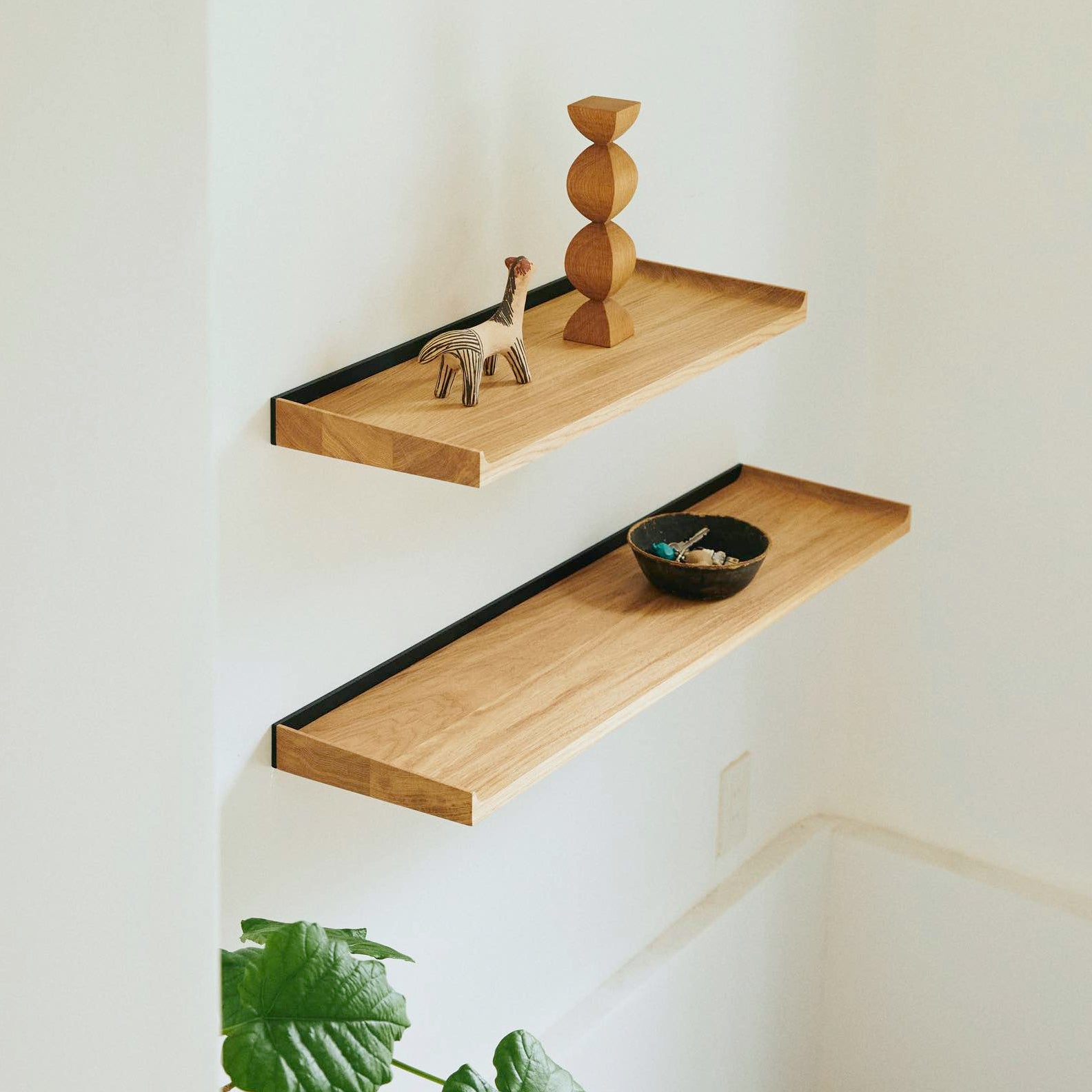 cruso ウォールシェルフ NOTES｜家具｜オルネ ド フォイユ公式