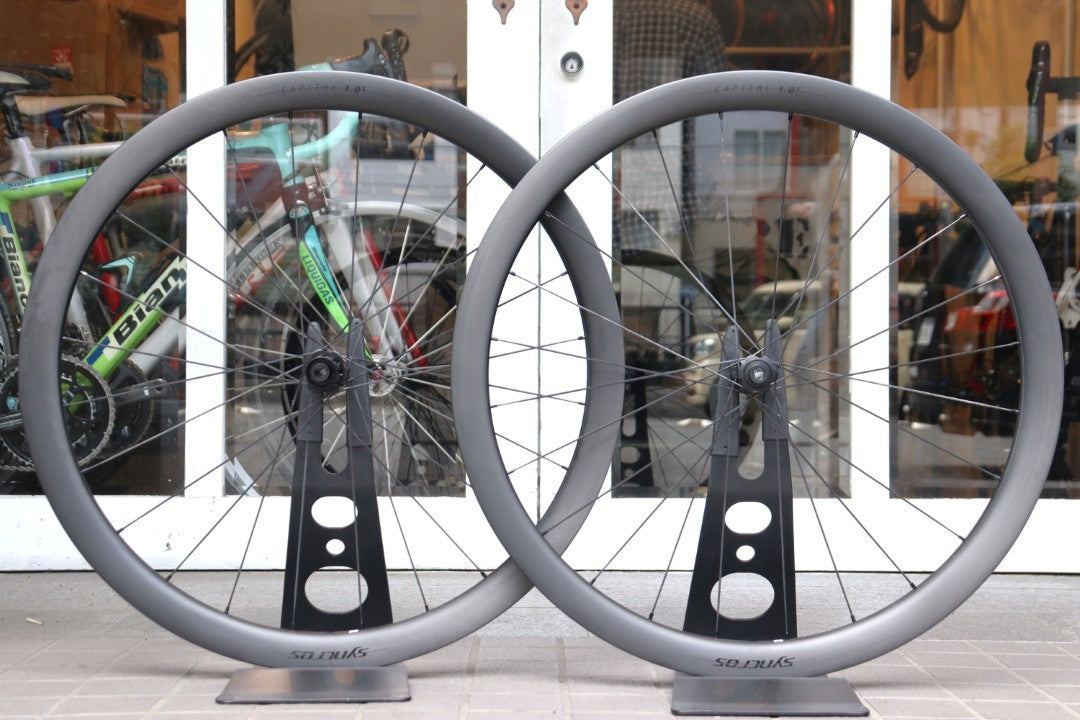 シンクロス SYNCROS キャピタル CAPITAL 1.0S カーボン チューブレス