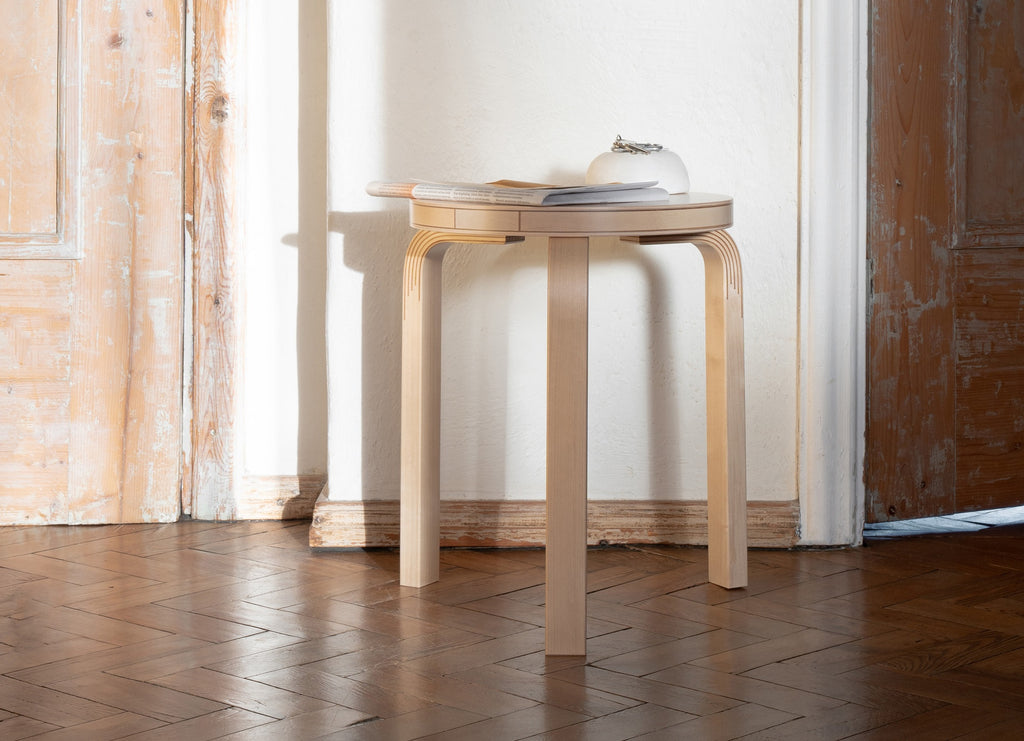 最後のチャンス！「スツール 60」90周年モデル – Artek Tokyo Store