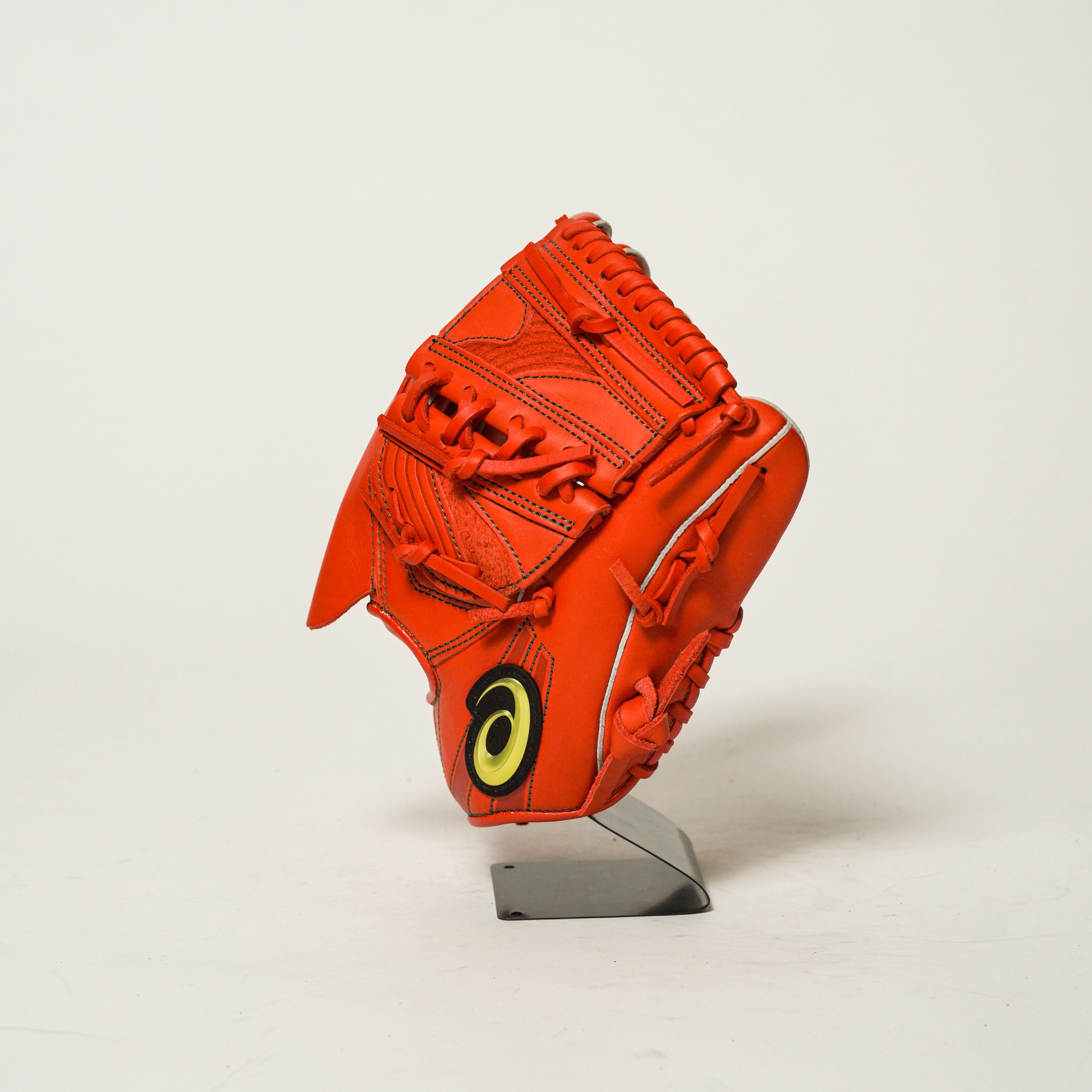 アシックス】軟式少年グラブ/投手用/3124A118/右投げ/オレンジ/610/S