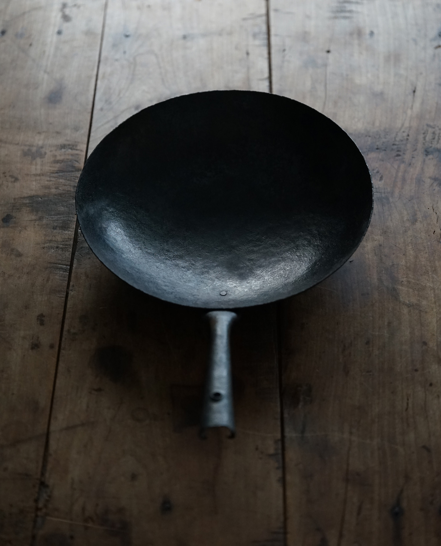 gallery yaichi | permanent artist | 成田理俊 | 中華フライパン