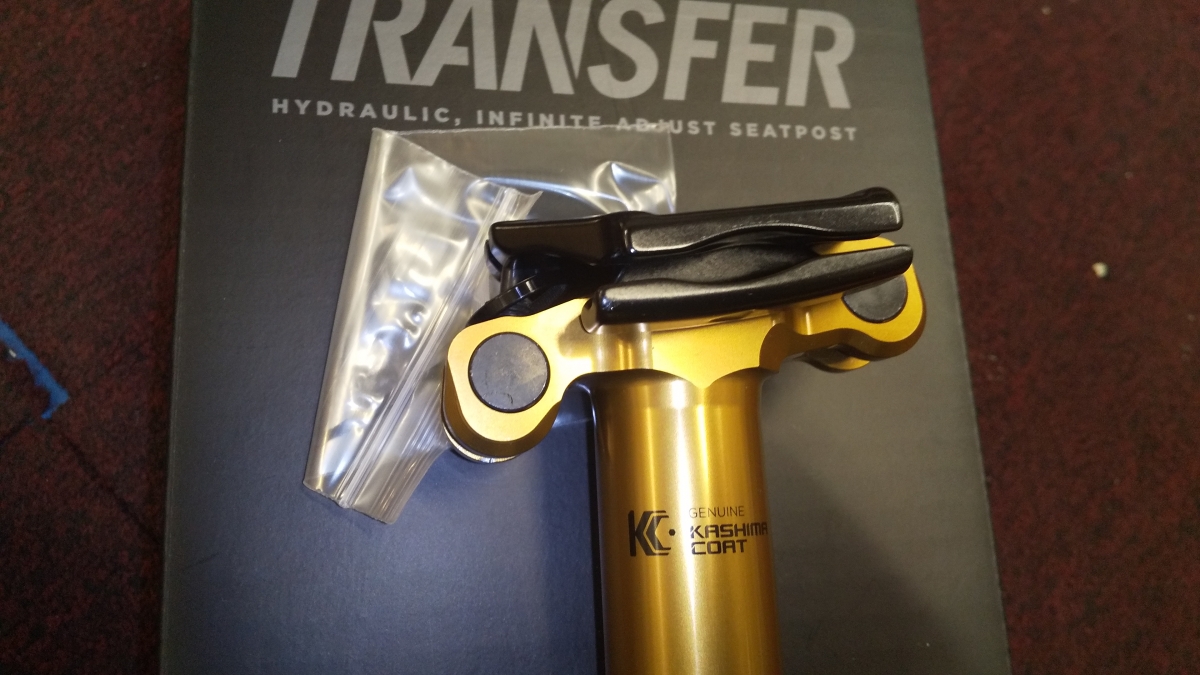 ITEM】カシマコートが目を引くFOXのドロッパーポストが入荷しました