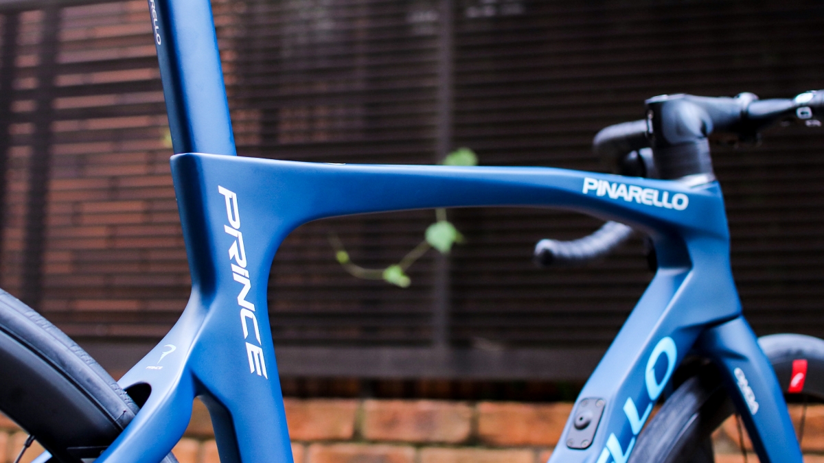 レースにもロングライドにも！超人気ロードバイク！PINARELLO PRINCE
