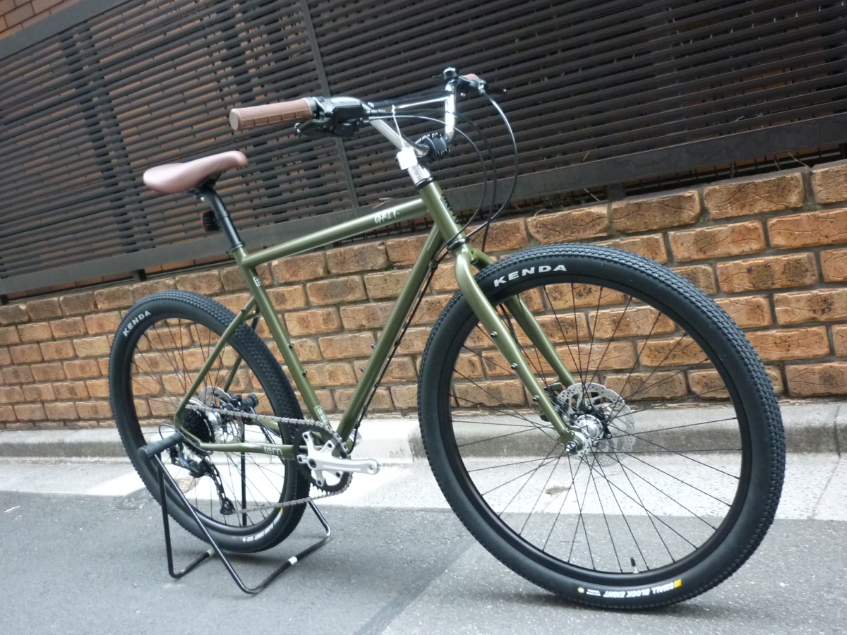 新品 新品 AVOCETサドル ツーリング バイカウント オールドMTB AVOCET