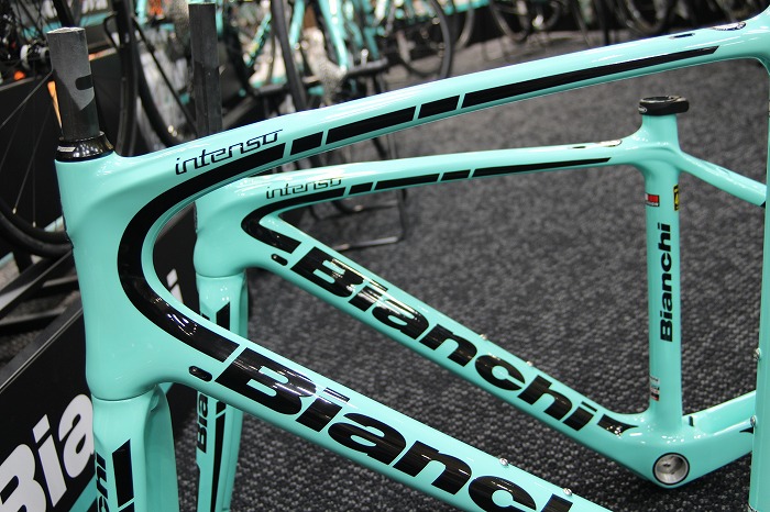 3周年記念】ビアンキのフルカーボンフレームを大特価でご用意します