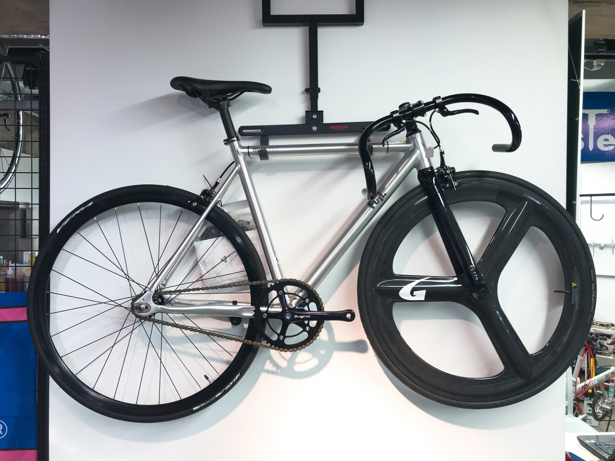 ピストバイクカーボンホイールフロント