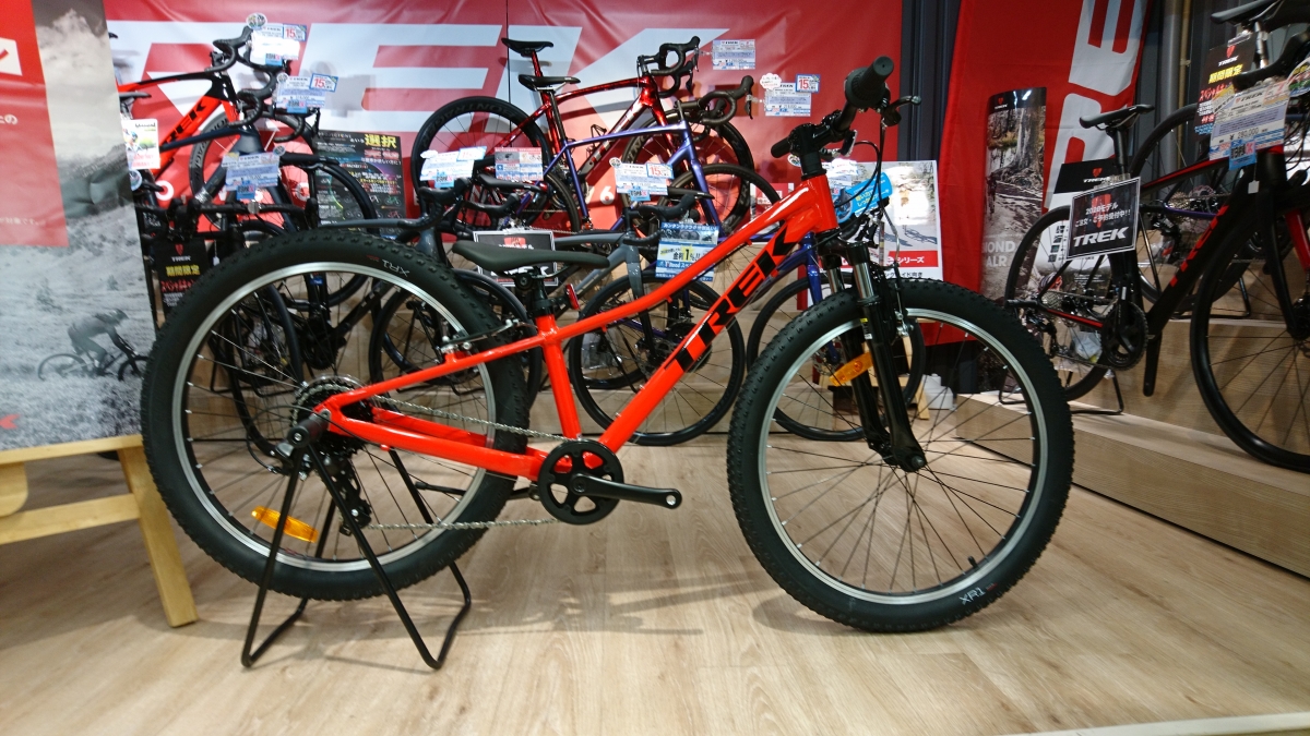 TREK】赤いジュニアMTBを再入荷しました！子供の冒険で頼れる相棒です