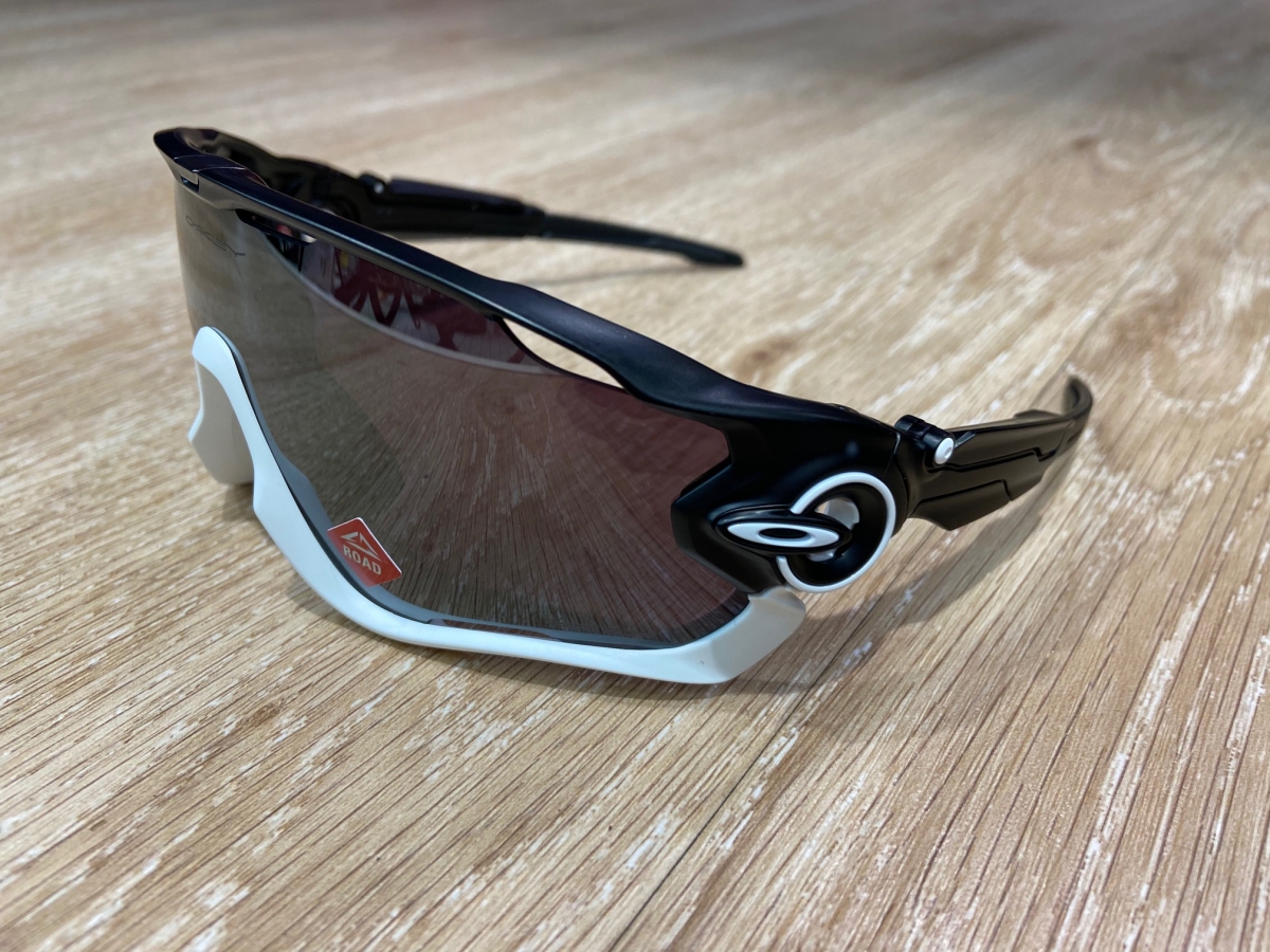 OAKLEY】人気の「PRIZM ROAD」レンズ、実は何種類かあるんです