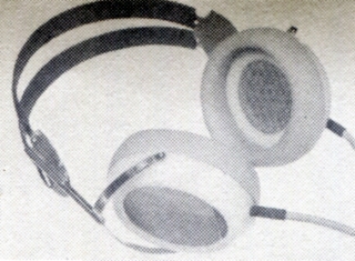 STAXのヘッドフォン（イヤスピーカー）