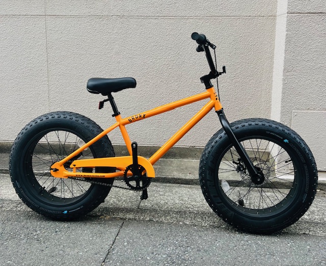 4Rule kamakura / BRONX ファットバイク 極太タイヤ 20インチ 生産終了