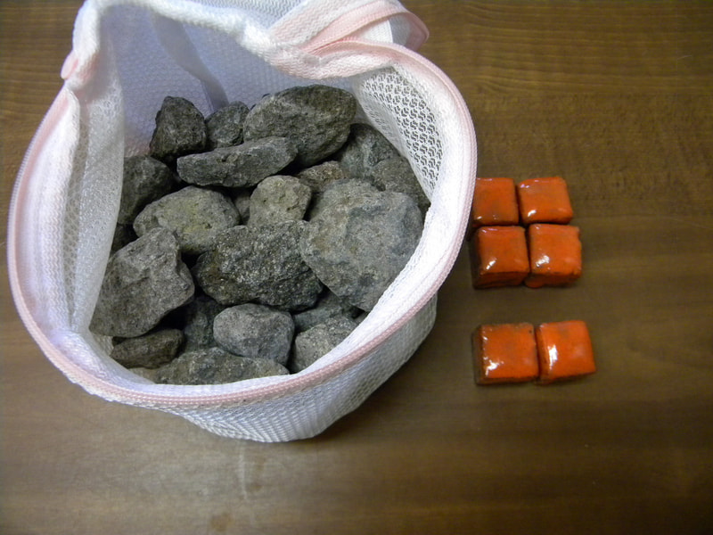 17番 3月9日入荷分 限定増量 お風呂用 （橙焼成北投石4個＋2個 合計6個