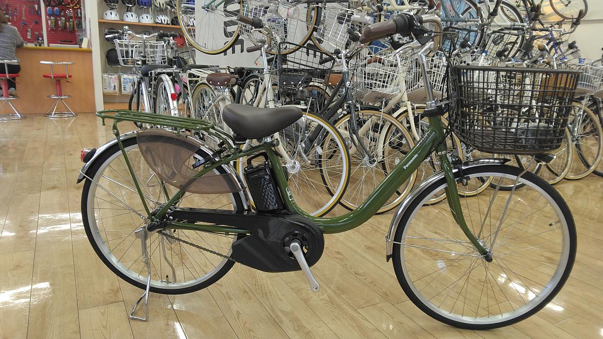 シルバー 電動アシスト自転車 前後バスケット付き 直接渋谷駅 シルバー