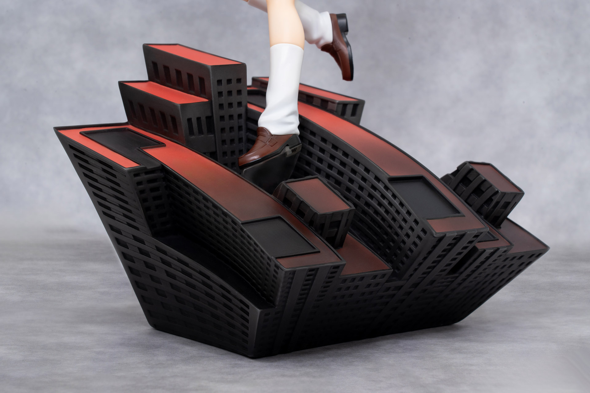 TVアニメ『ダンダダン』 DRESSTA モモ｜TAITO GEAR&GOODS