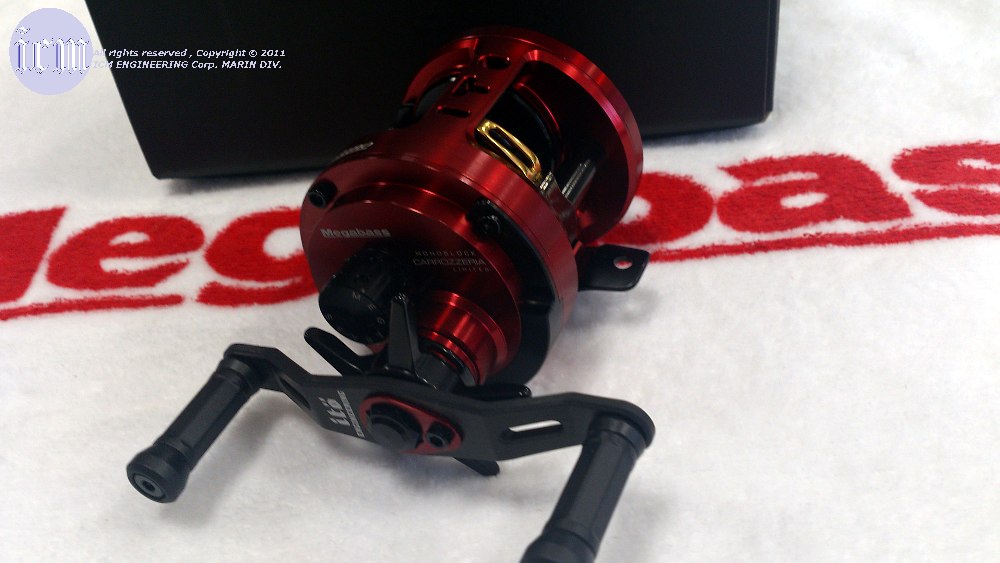 Megabass MONOBLOCK RACING MILANO (RIGHT HANDLE): ICMルアー