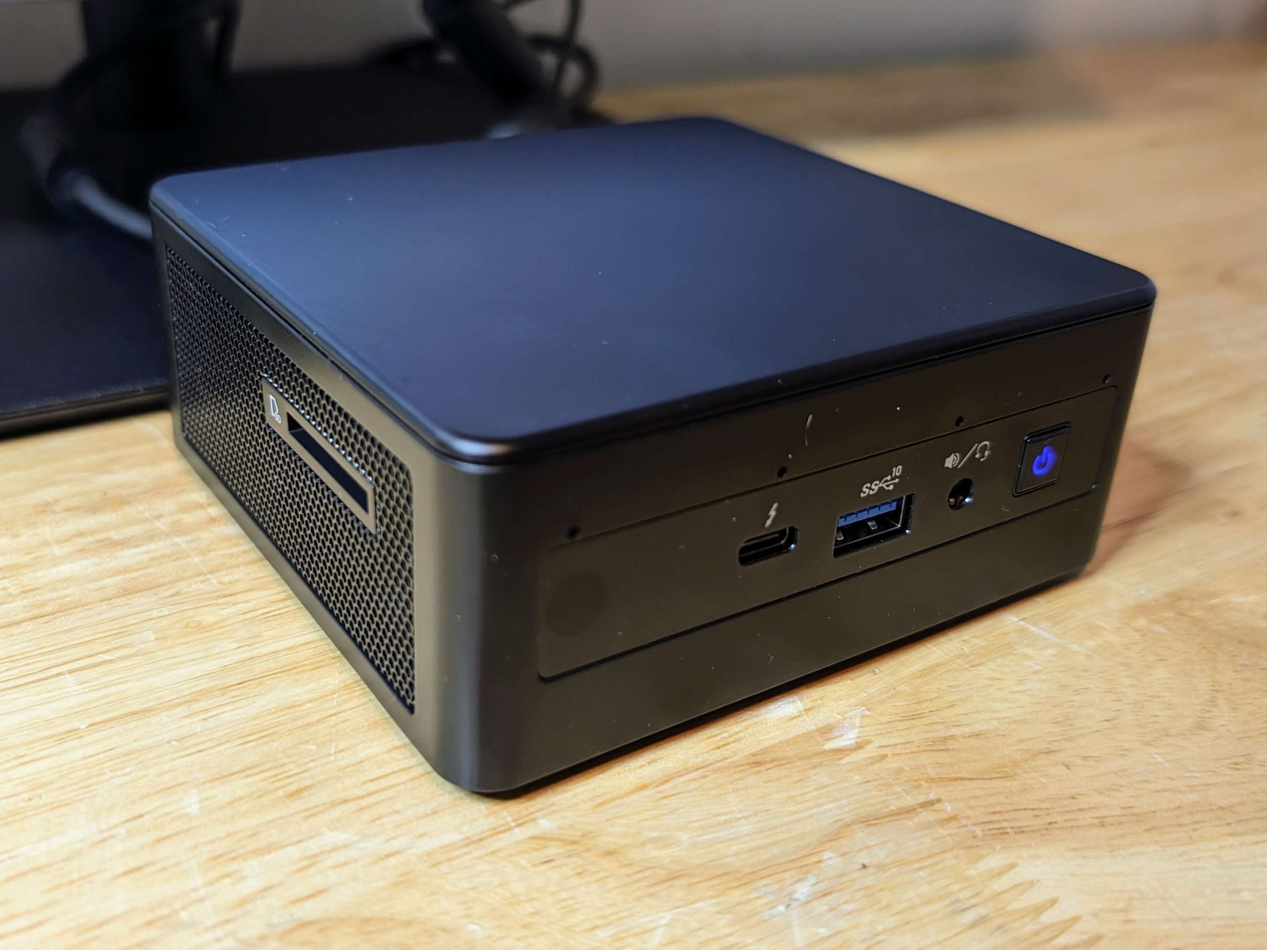 Intel NUC 11 NUC11PAHi7 Panther Canyon Mini PC review - Big