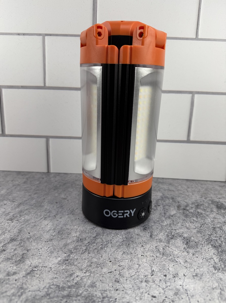 OGERY Z10 Cordless Telescopic Camp Light with Stand review - You