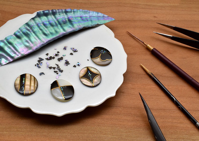 伝統工芸士 針谷崇之による螺鈿細工体験 || THE COVER NIPPON