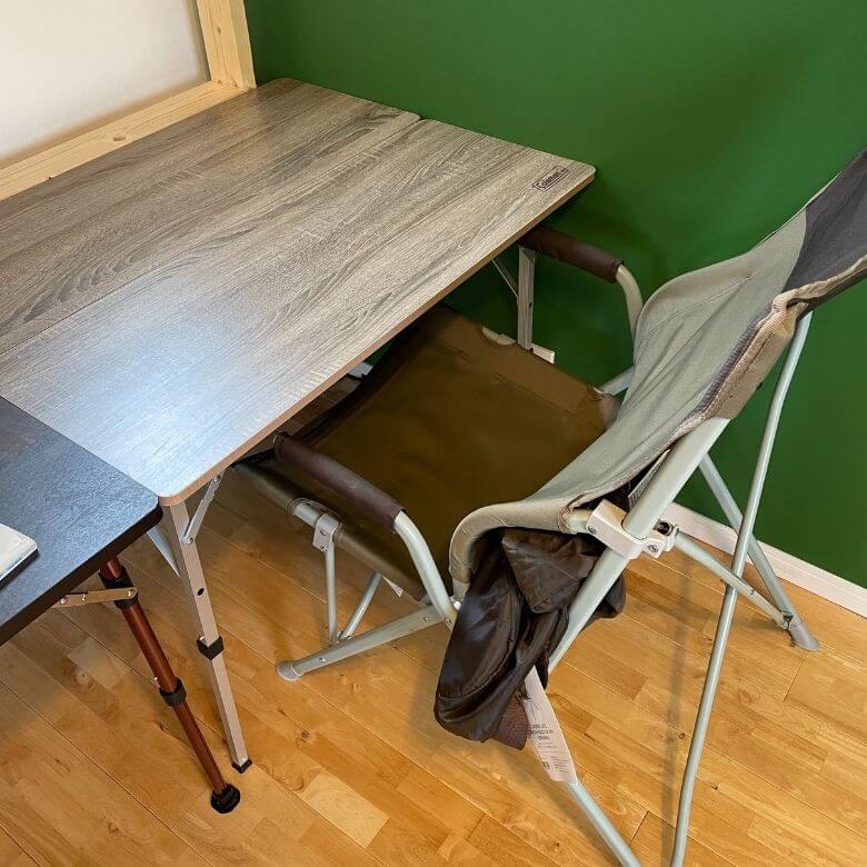 レビュー】コールマンフォールディングリビングテーブル90 は木の質感