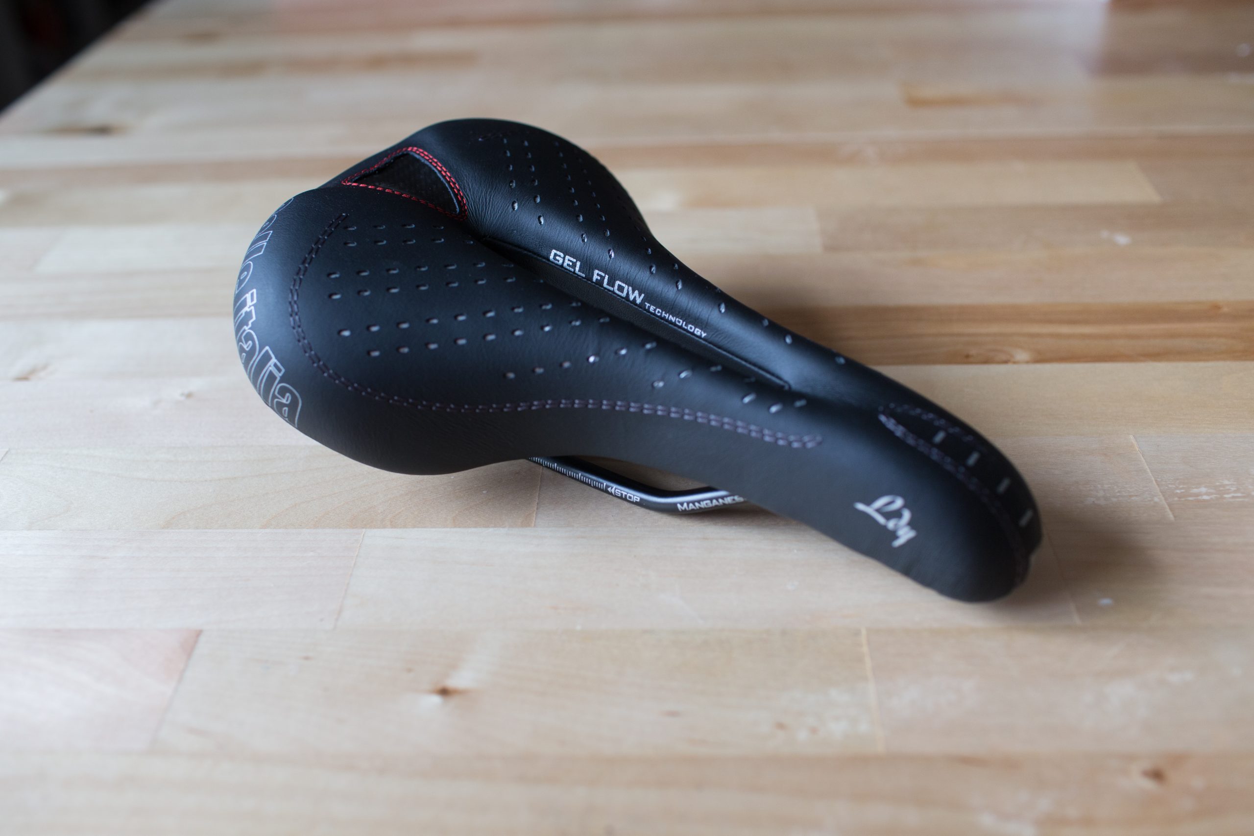 Selle Italia LADY GEL フロー S2 試座のみ 女性用 Selle Italia LADY