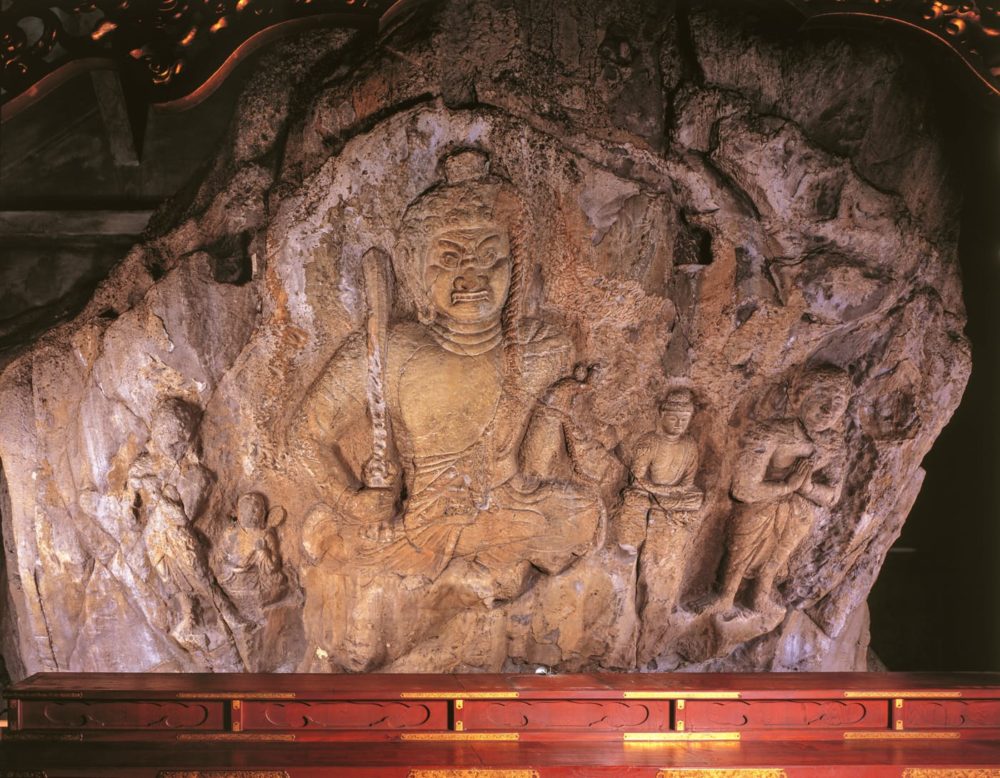 大岩日石寺磨崖仏（不動明王及び二童子像、阿弥陀如来坐像、僧形坐像