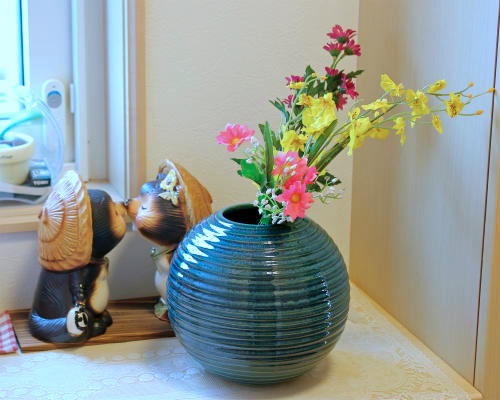 楽天市場】在庫数限り 信楽焼 花瓶 青ガラス千段 丸 6.5号 陶器