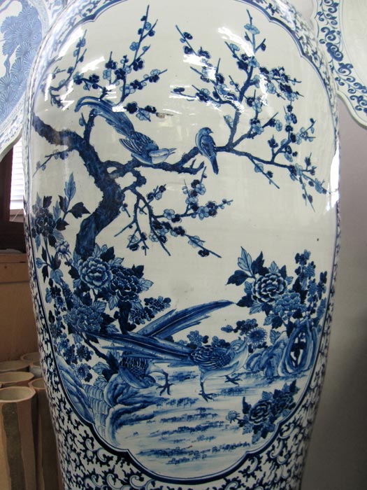 楽天市場】有田焼 染付花鳥図大壺 高さ約1m55cm 陶磁器 花瓶 花生 美術