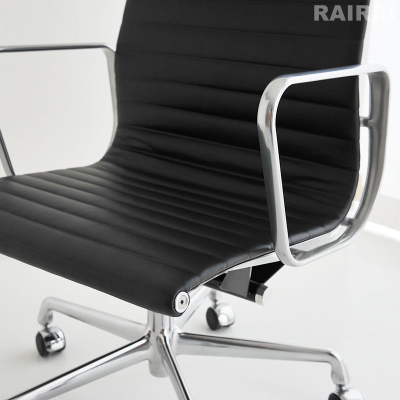 楽天市場】【レビュープレゼント】 ハーマンミラー イームズアルミナム