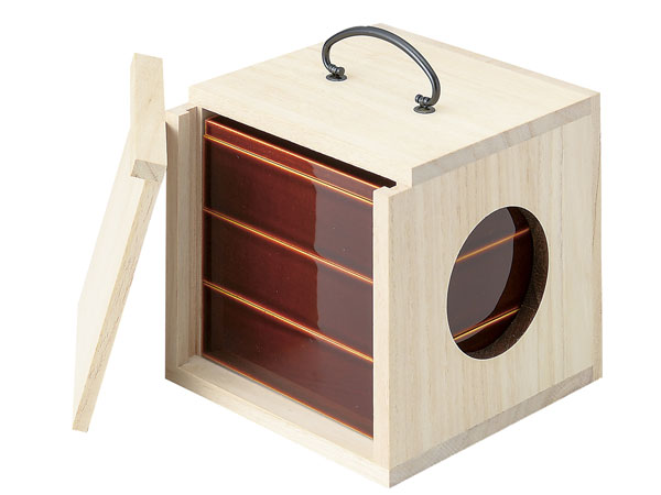 楽天市場】遊山箱 春慶三段重 野外にも持ち出せる手提げ式弁当箱