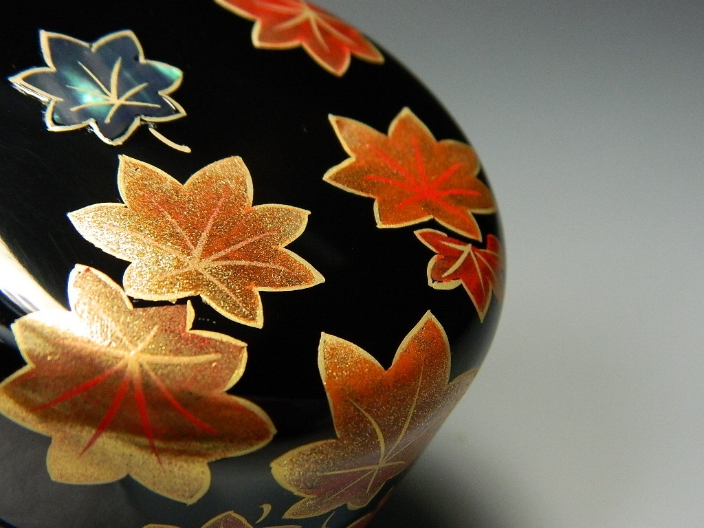 楽天市場】【茶道具/なつめ茶器】 螺鈿入り 紅葉蒔絵 中棗 亮斎 木製本