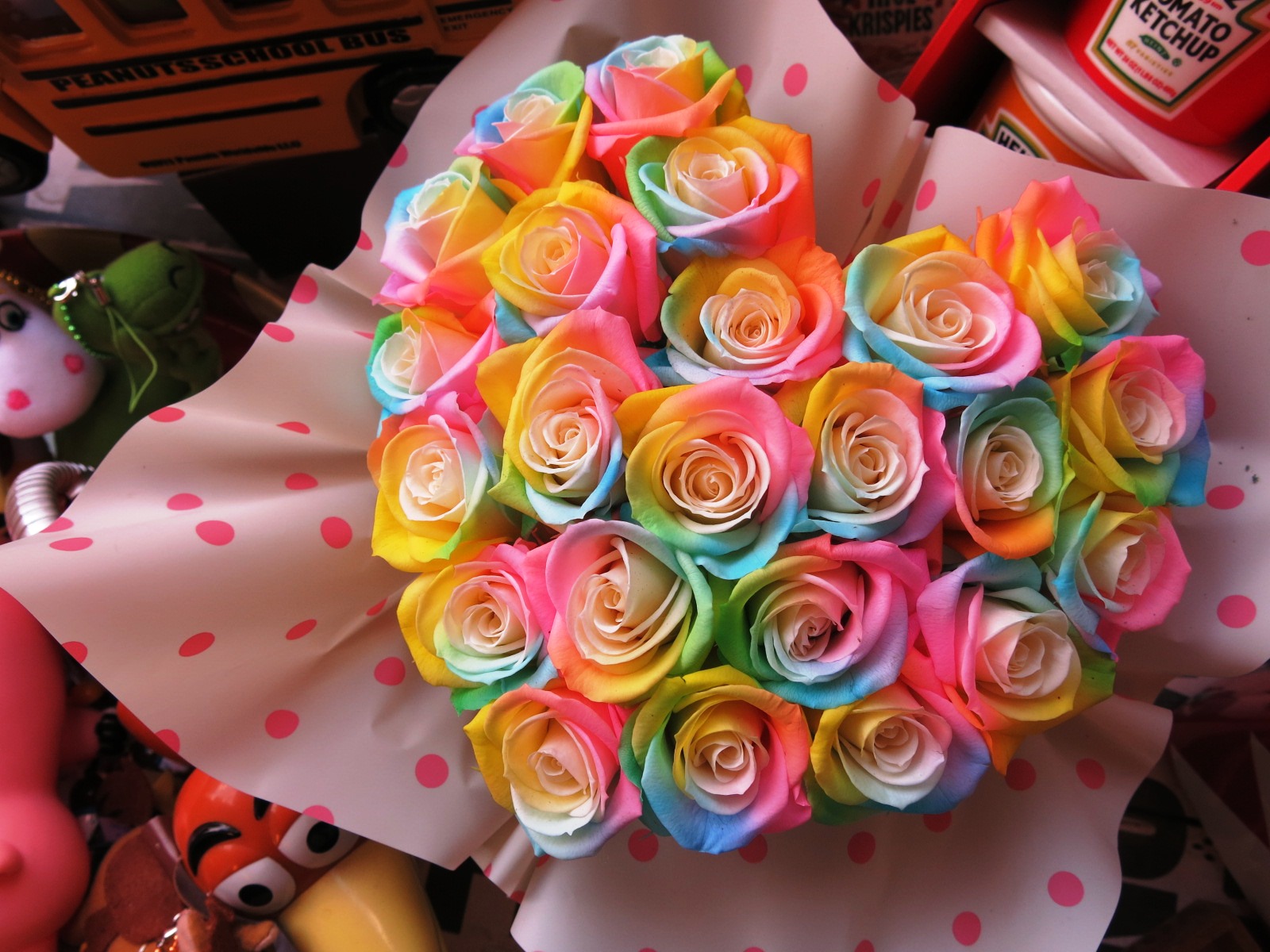 楽天市場】レインボーローズ プリザーブドフラワー カラフル