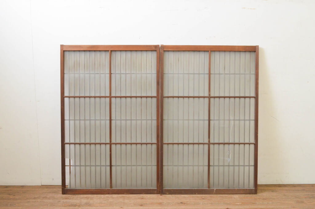 楽天市場】▽現状販売▽ アンティーク建具 格子入りガラス窓2枚セット