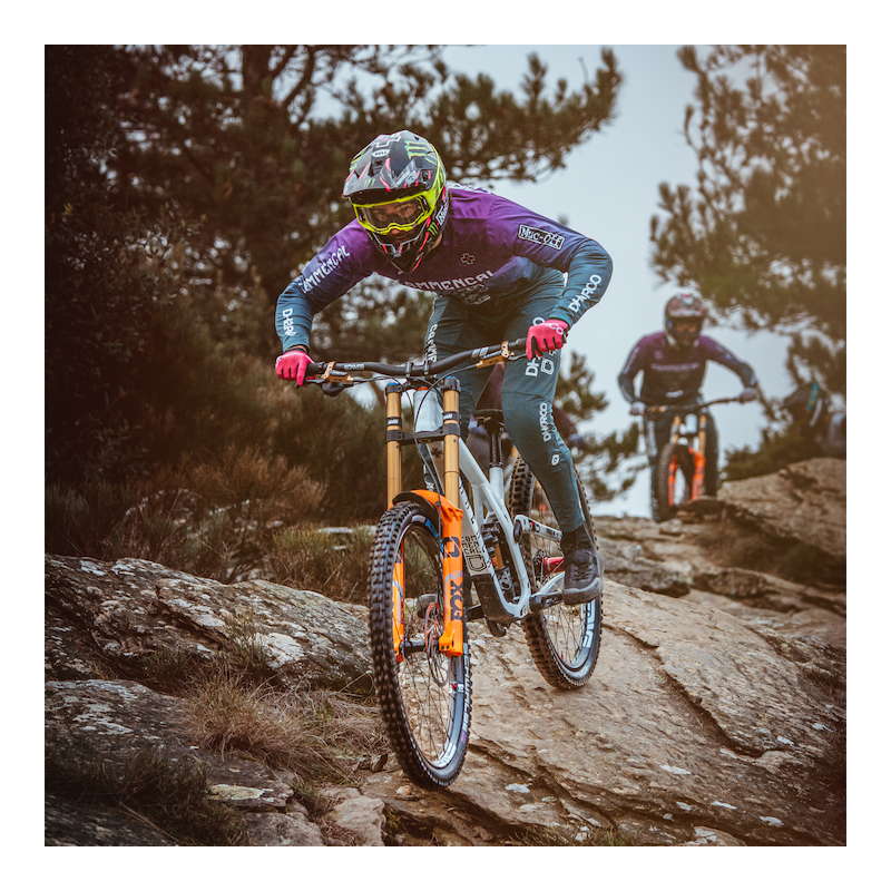 楽天市場】SCHWALBE シュワルベ タッキーチェン 27.5x2.40(62-584