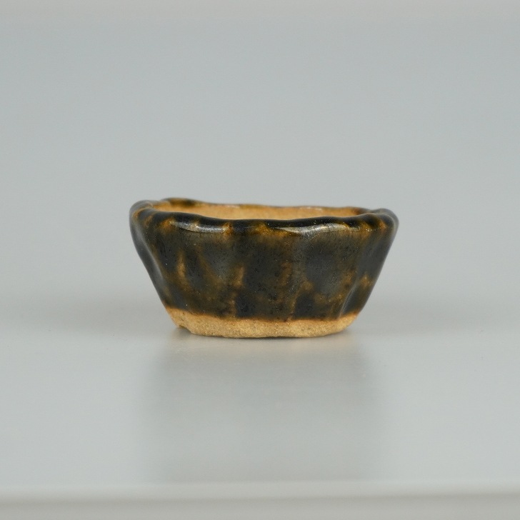 楽天市場】龍 植木鉢の通販