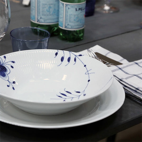 楽天市場】ロイヤル コペンハーゲン ブルーフルーテッド メガ 24cm