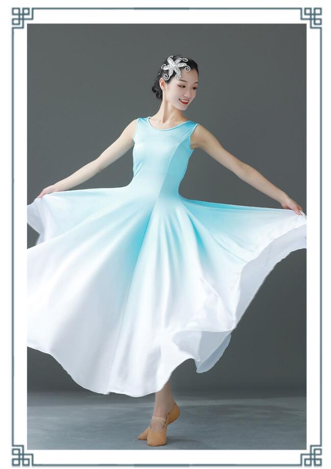 楽天市場】モダンドレス グラデーション 広がる ワンピース ロング丈