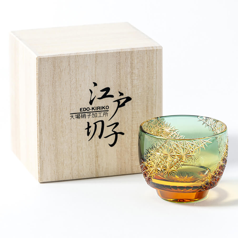楽天市場】江戸切子 おちょこ 木箱入り 光る宙(そら) 緑／琥珀 瑠璃