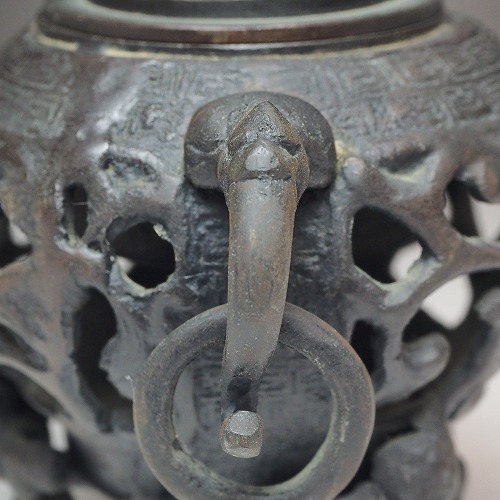 楽天市場】梅獅子文香炉 鉄製 0151香道 茶道 書道 煎茶道古道具 古民具