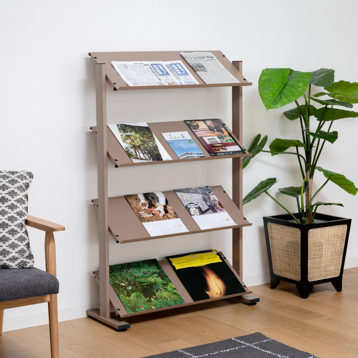 楽天市場】マガジンラック 4段 棚板角度調整 シェルフ スチール製 約幅