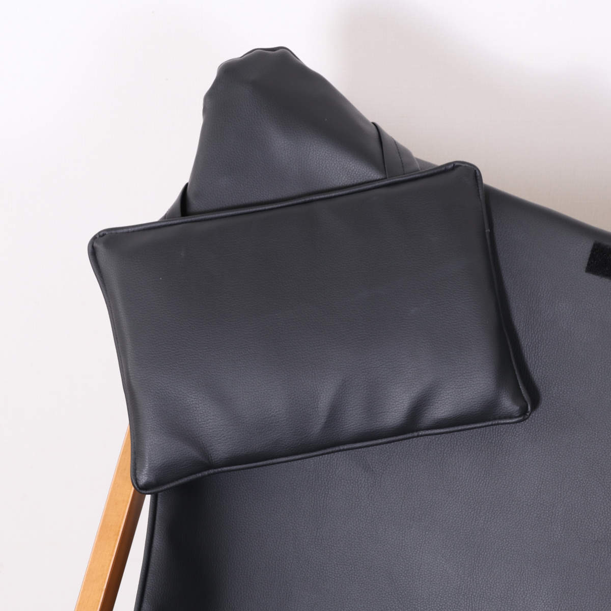 楽天市場】ラウンジチェア 折りたたみ レザー調 （ ピロー付き 幅広座